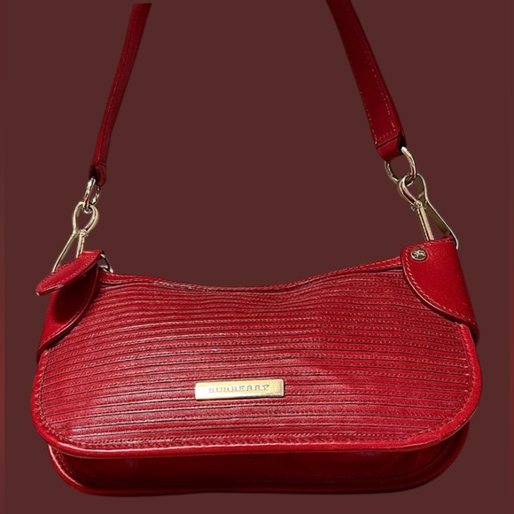 BURBERRY Red Leather Made in Italy Shoulder Bag Mint Condition - Picture 15 of 16